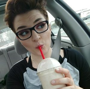 Meet your Posher, Marcie